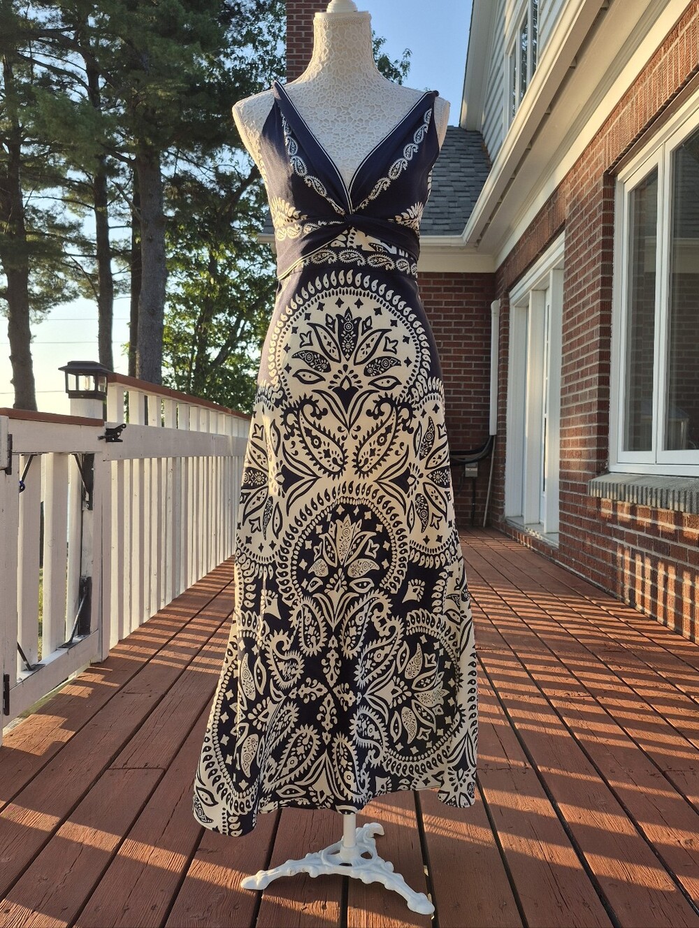House of Harlow 1960 X Revolve Navy & Cream Paisley Maxi Dress, Size Small NWT